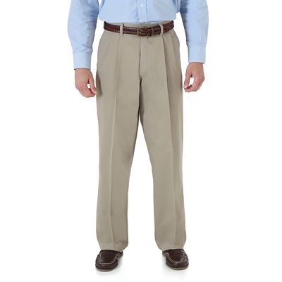 wrangler pleated khaki pants