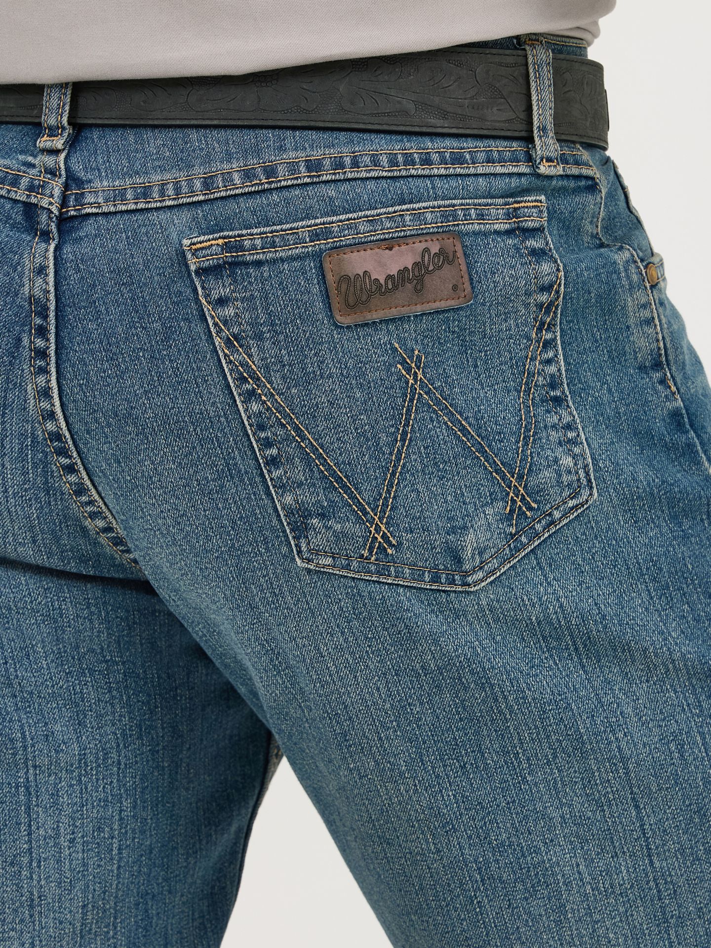 Мужские джинсы Wrangler 20X® Stretch 01 Competition Relaxed Jean, цвет: Barrel — фото 5