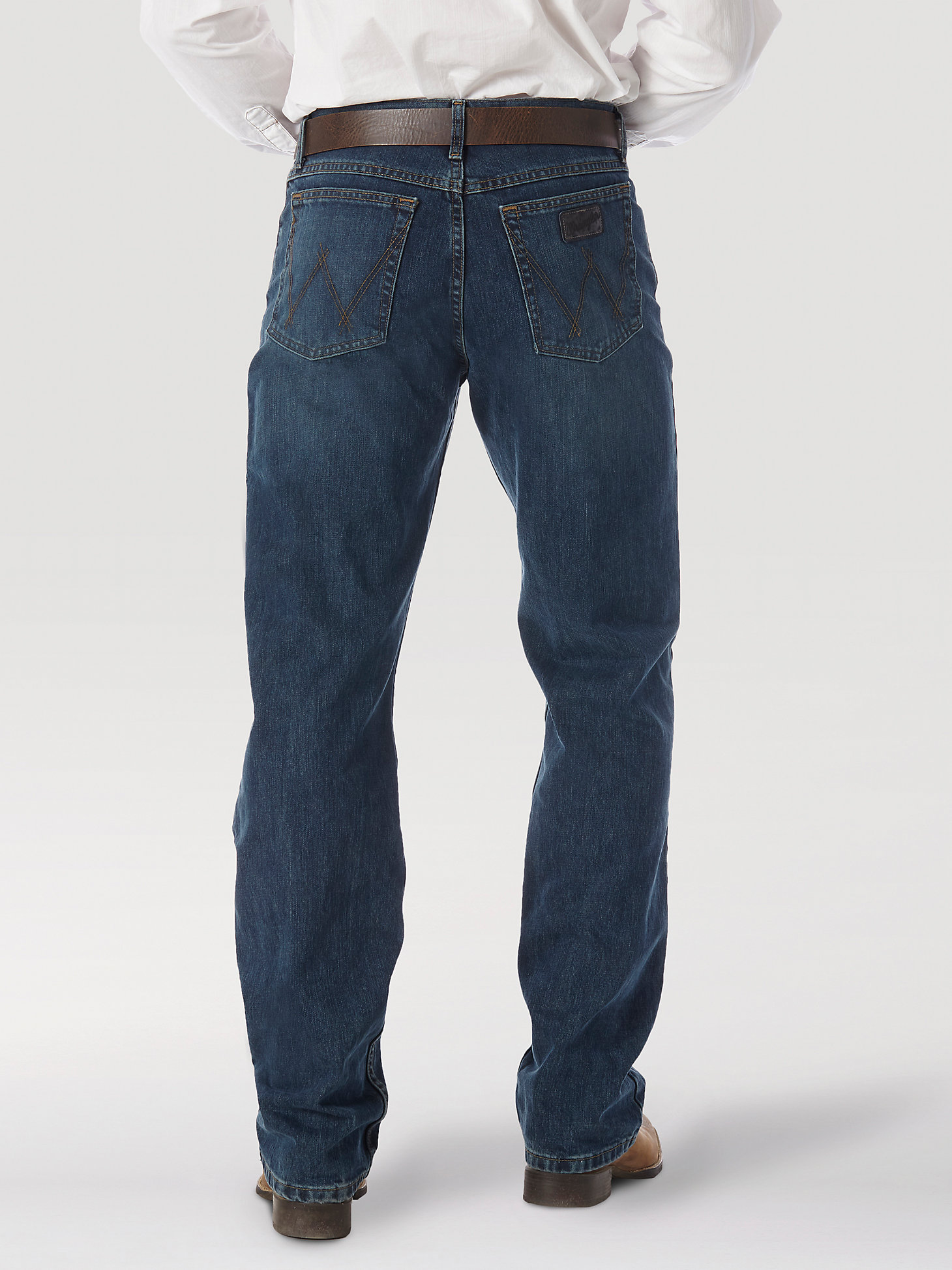 Wrangler® 20X® 01 Competition Jean in River Wash alternative view 2