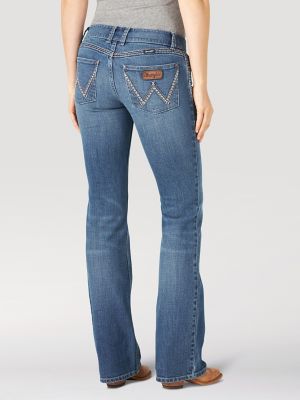Arriba 49+ imagen women’s wrangler low rise bootcut jeans