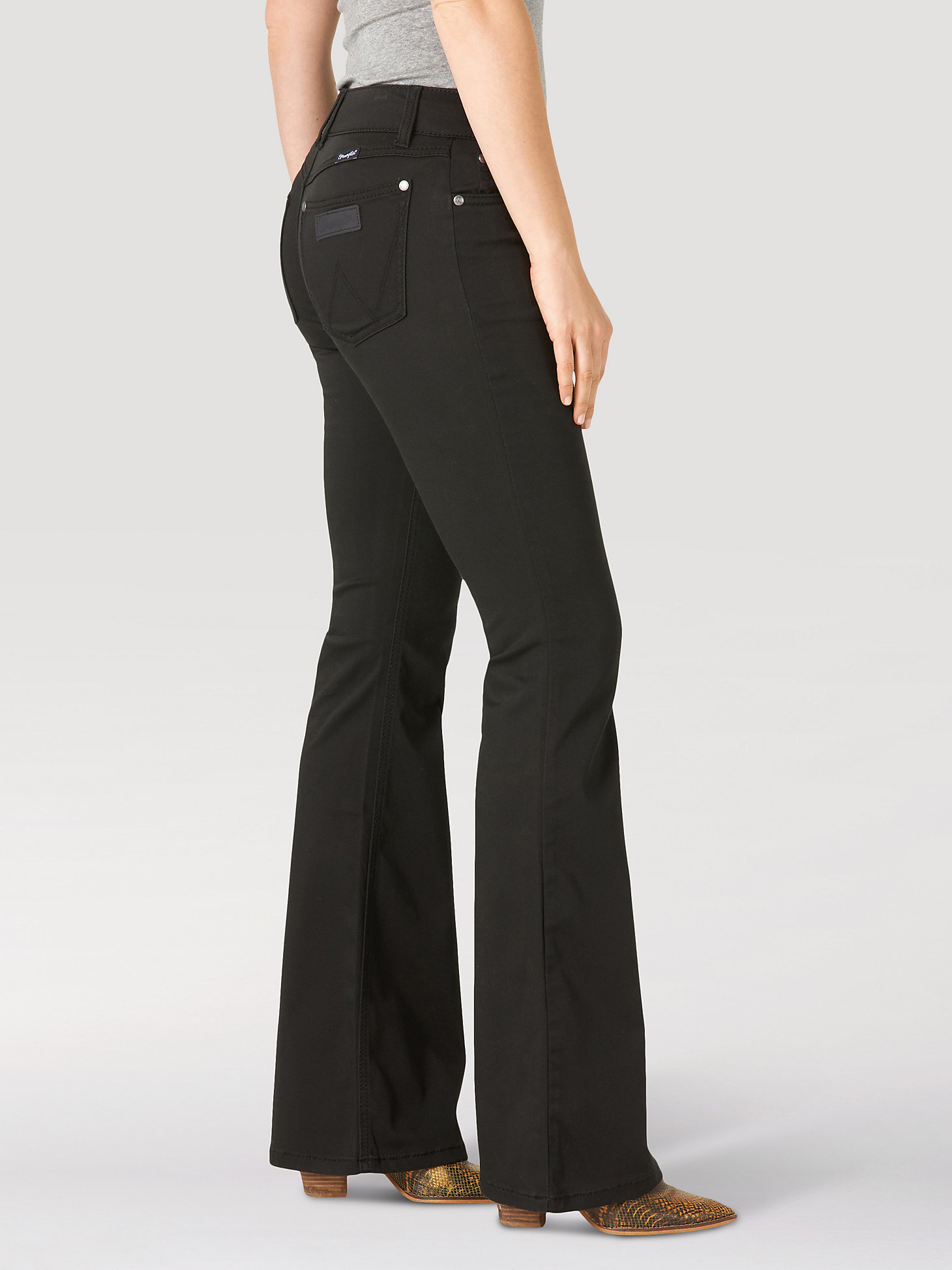 Women's Wrangler Retro® Mae Flare Jean in Black alternative view 1