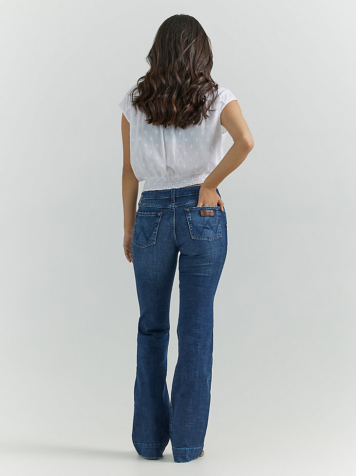 Women's Wrangler Retro® Mae Wide Leg Trouser Jean in Sophia alternative view