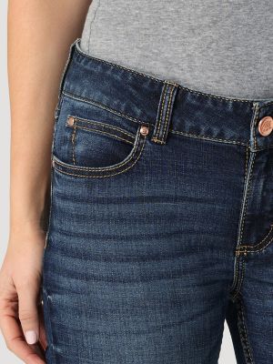 Women's Wrangler Retro® Mae Mid Rise Bootcut Jean