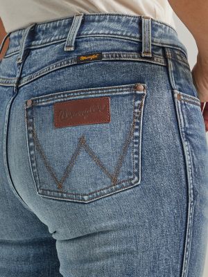 Women's Wrangler Retro® Premium High Rise Trumpet Flare Jean