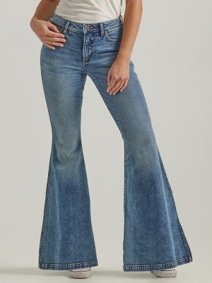 Arriba 69+ imagen women wrangler flare jeans