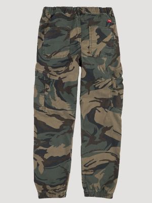 Boy's Wrangler&reg; Free To Stretch Gamer Cargo Pant (4-7) in Camo