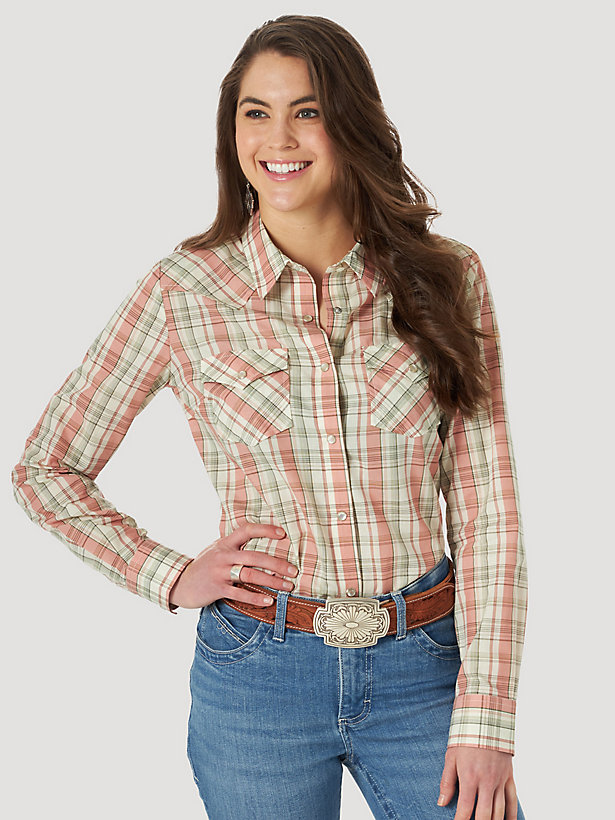 Women's Essential Long Sleeve Plaid Western Snap Top