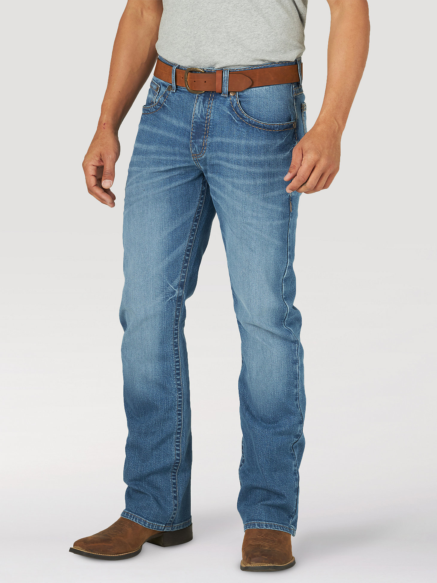 Men's NWT WRANGLER ROCK 47 Medium Wash Mid Rise Slim Fit Boot Cut Jeans MRB47LY