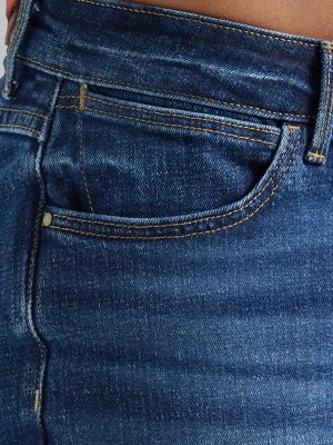 Women's Wrangler® Fierce Flare Jean in Brockton alternative view 5