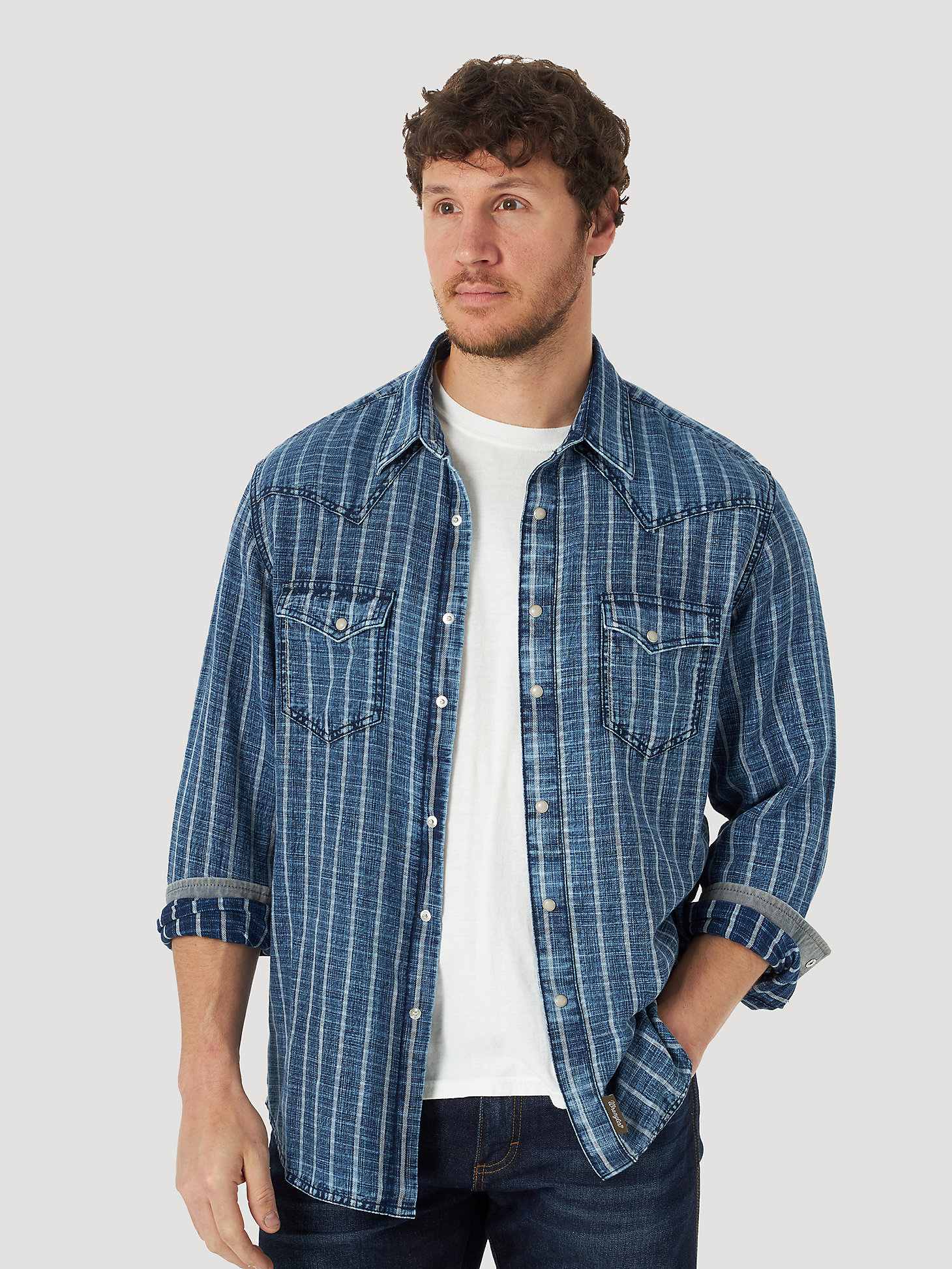 Men's Wrangler Retro® Denim Stripe Long Sleeve Snap Shirt in Blue/White main view
