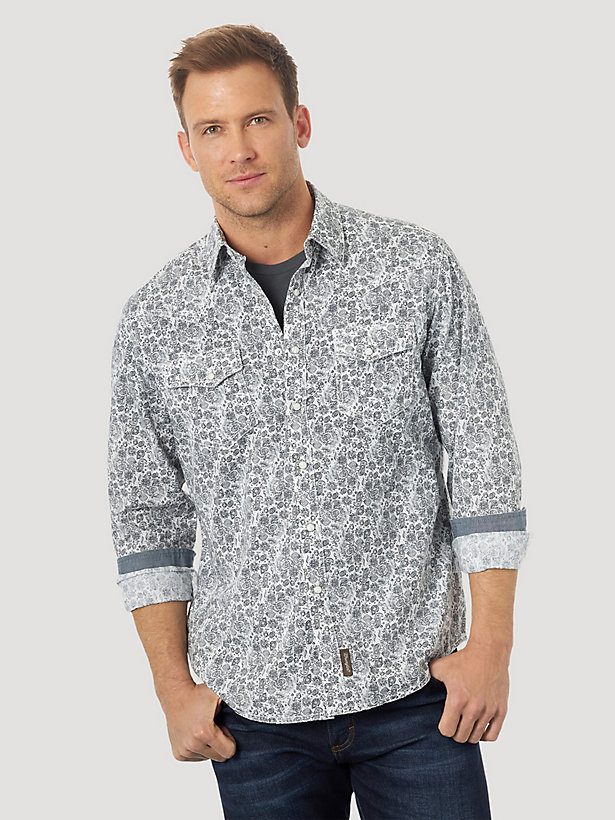 Men's Wrangler® Retro® Premium Long Sleeve Western Snap Printed Shirt