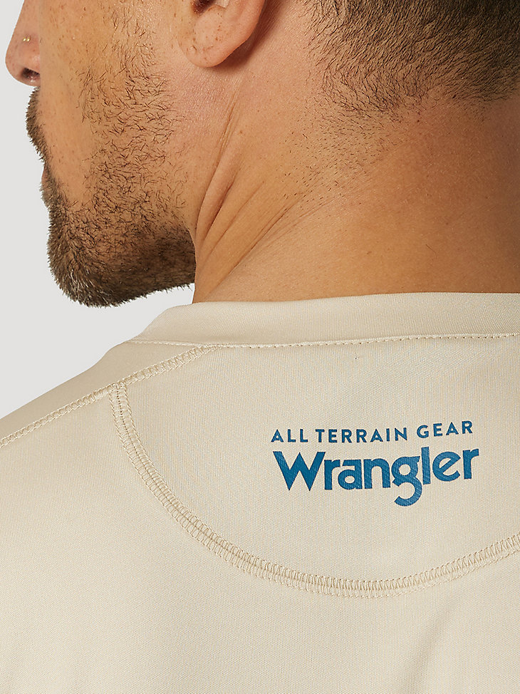 ATG by Wrangler™ Men's Performance Shirt in Pelican alternative view 3