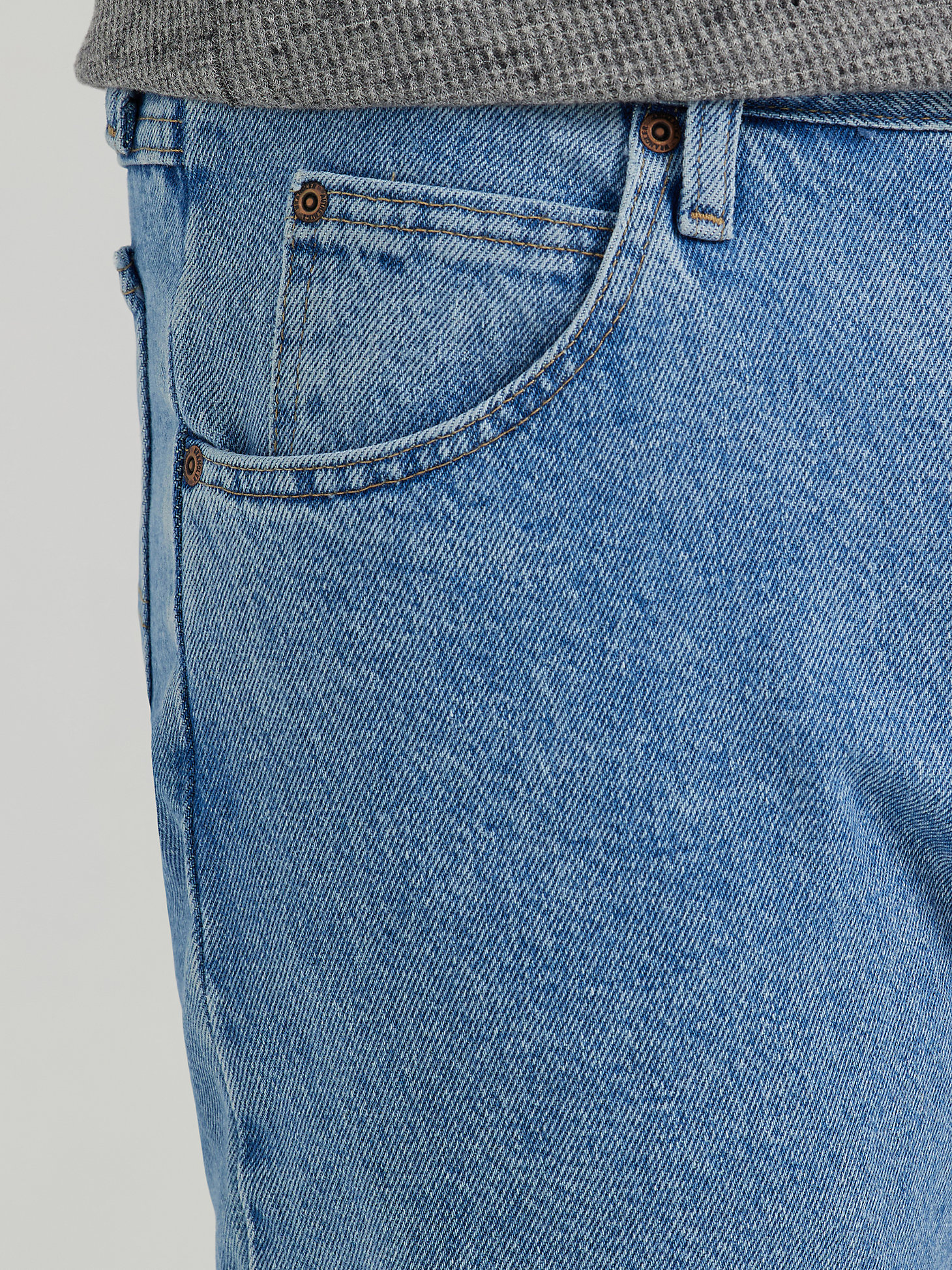Men's Wrangler Authentics® Regular Fit Cotton Jean in Light Stonewash alternative view 4