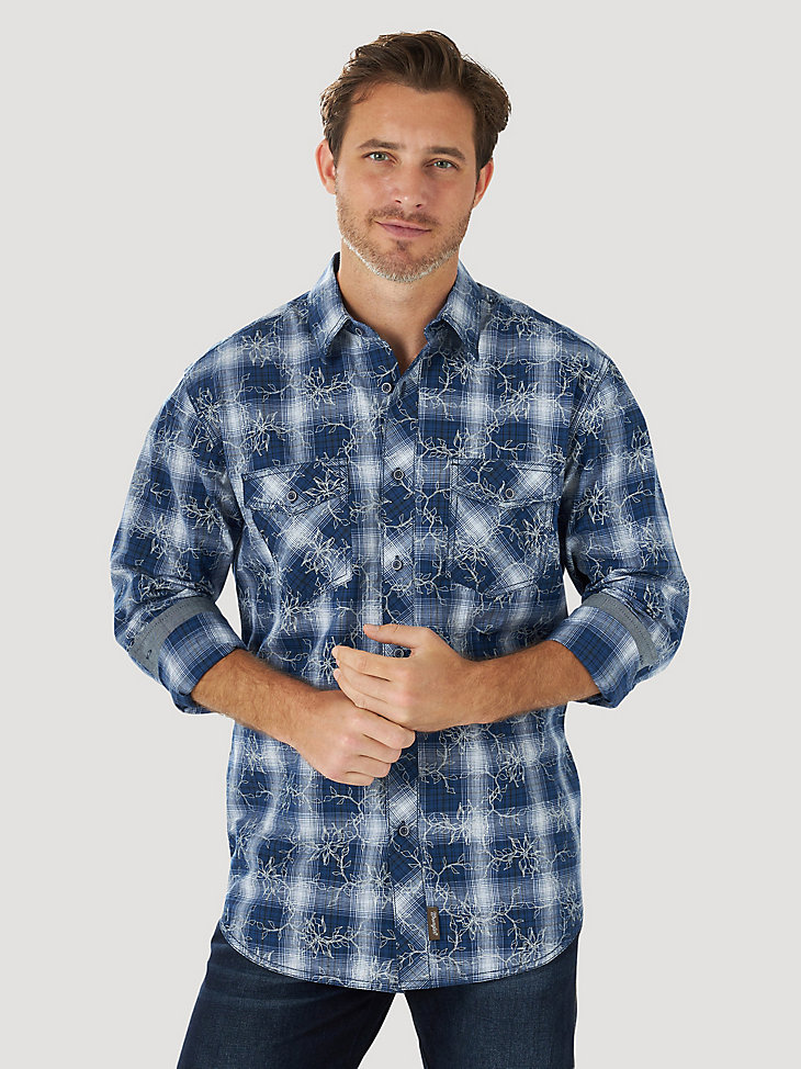 Men's Wrangler Retro® Long Sleeve Button-Down Print Shirt in Grey/White main view