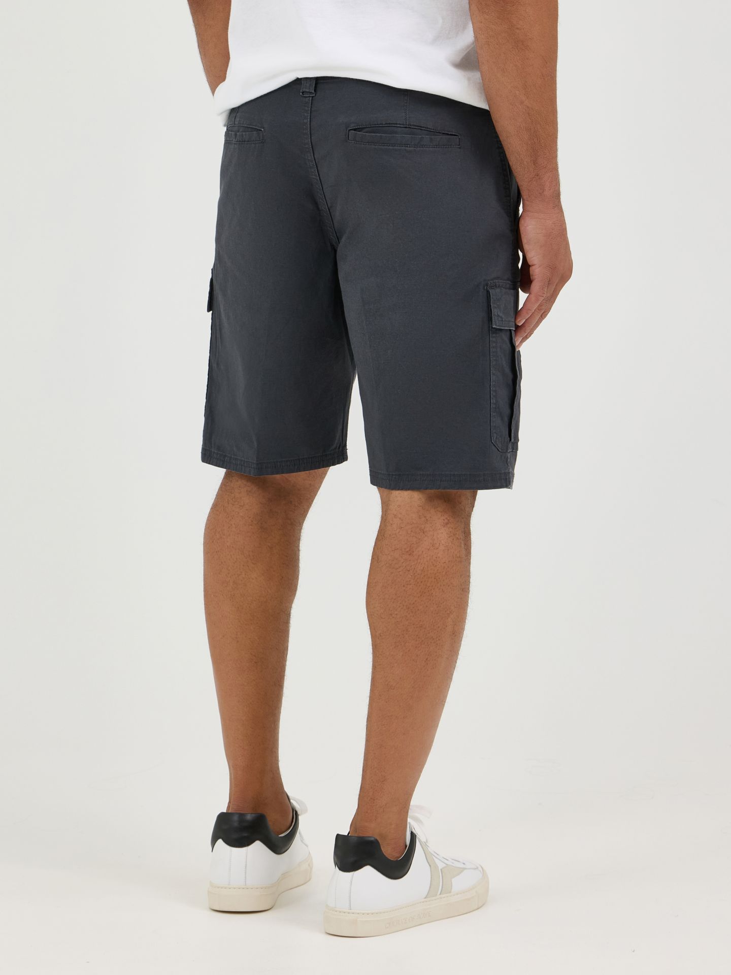 Мужские шорты Wrangler Five Star Premium Cargo Short, цвет: Антрацитовый — фото 2