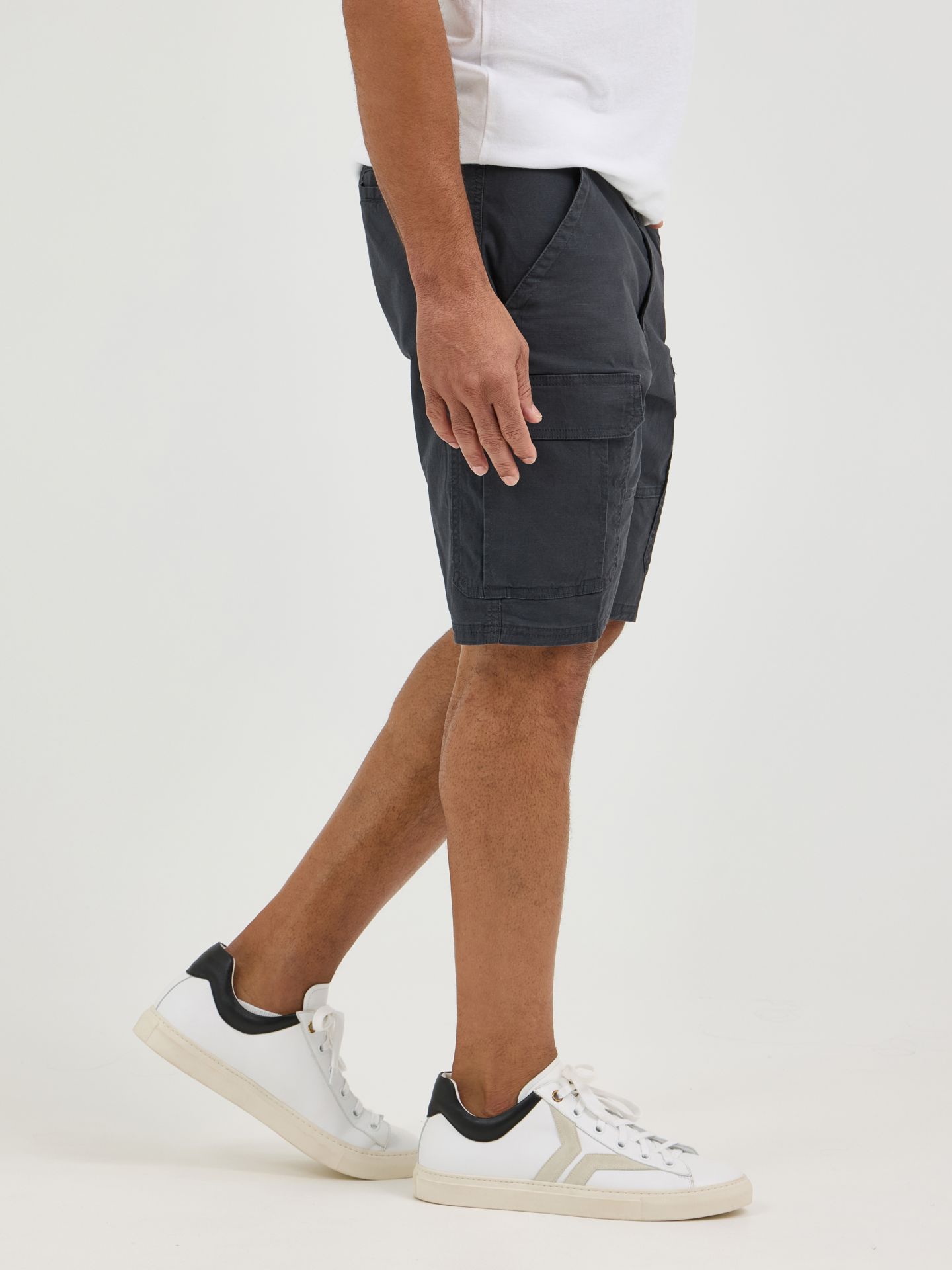 Мужские шорты Wrangler Five Star Premium Cargo Short, цвет: Антрацитовый — фото 3
