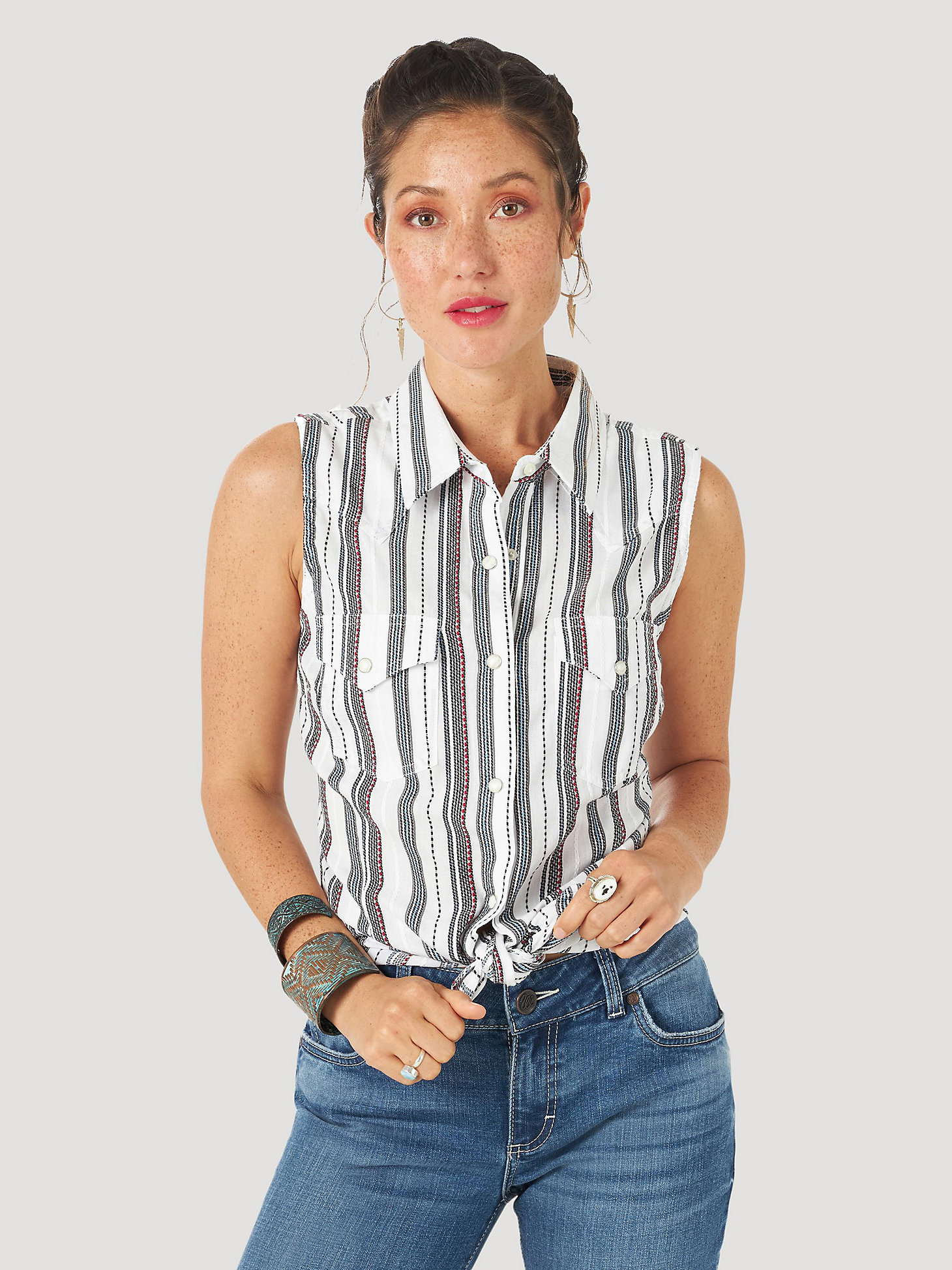 Women's Wrangler Retro® Sleeveless Print Western Snap Top in White Stripes main view