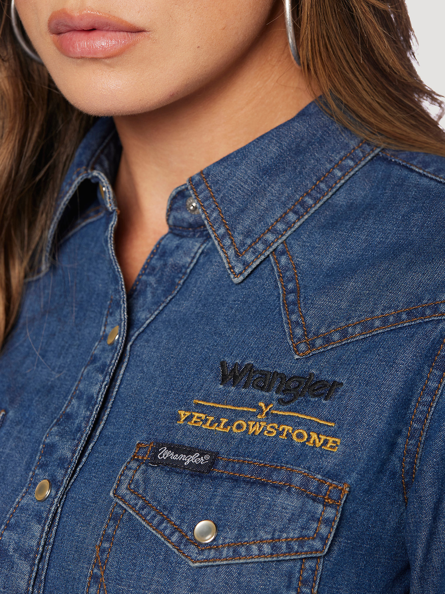 Wrangler x Yellowstone Women's Metallic Screen Print Denim Shirt in Dark Wash alternative view 2