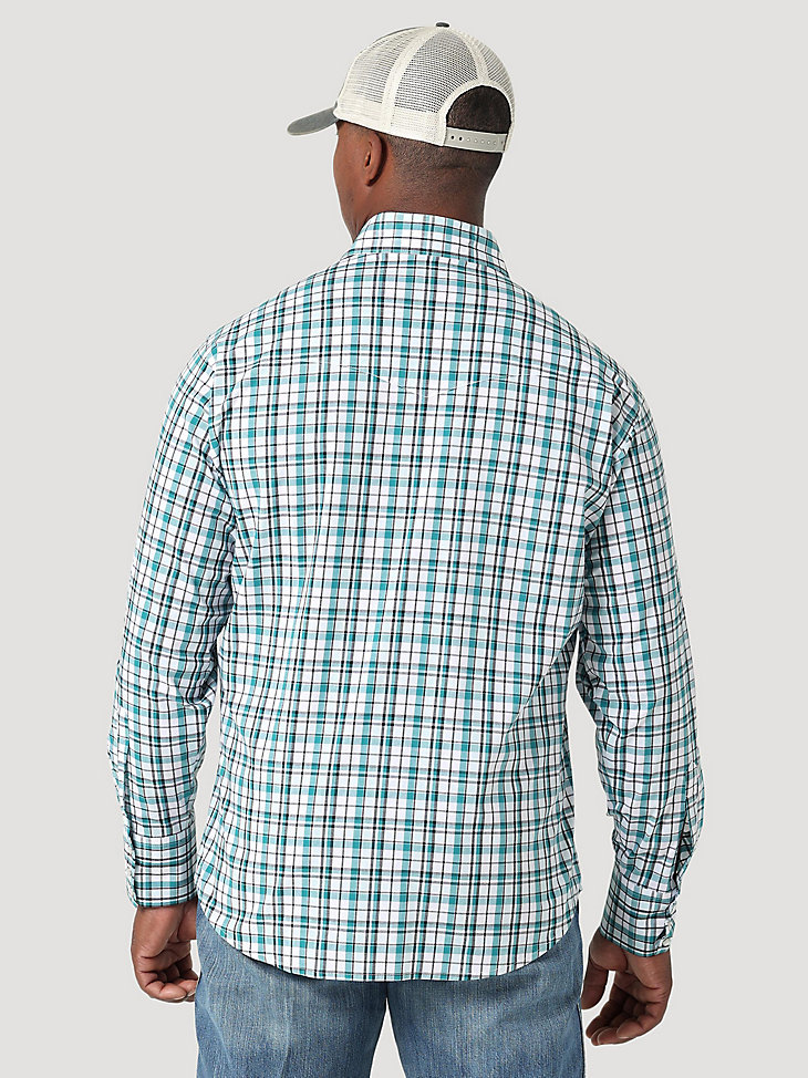 Men's Wrinkle Resist Long Sleeve Western Snap Plaid Shirt in Cyan Mist alternative view