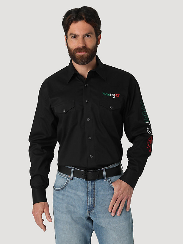 Men's Wrangler® Logo Long Sleeve Button Down Solid Shirt in Black