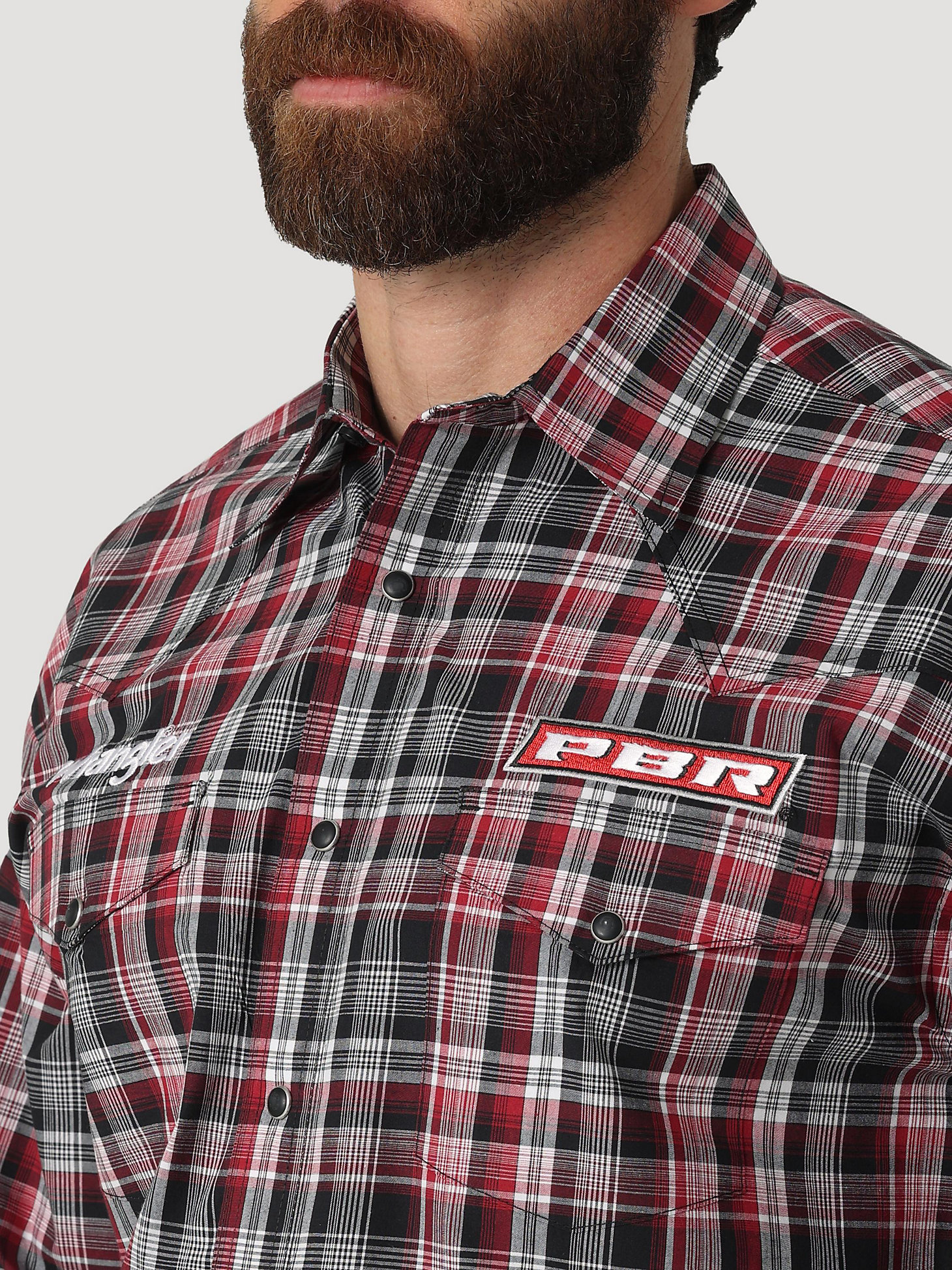 Men's Wrangler® PBR® Logo Long Sleeve Plaid Western Snap Shirt in Red/Black alternative view 2