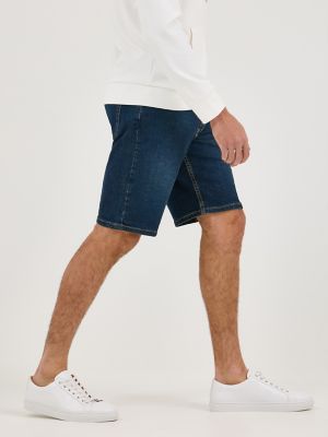 Men's Free To Stretch Denim Short in Dark Denim alternative view 3