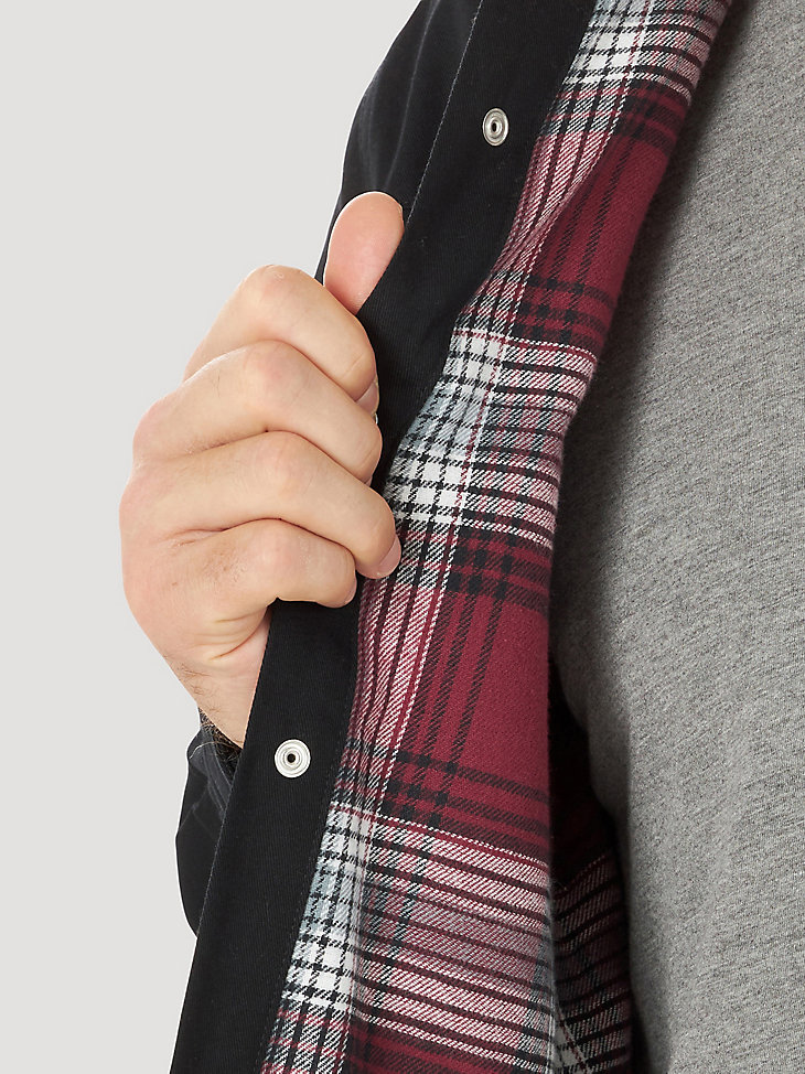 Men's Wrangler® Long Sleeve Flannel Lined Solid Work Shirt in Black/Burgundy alternative view 4