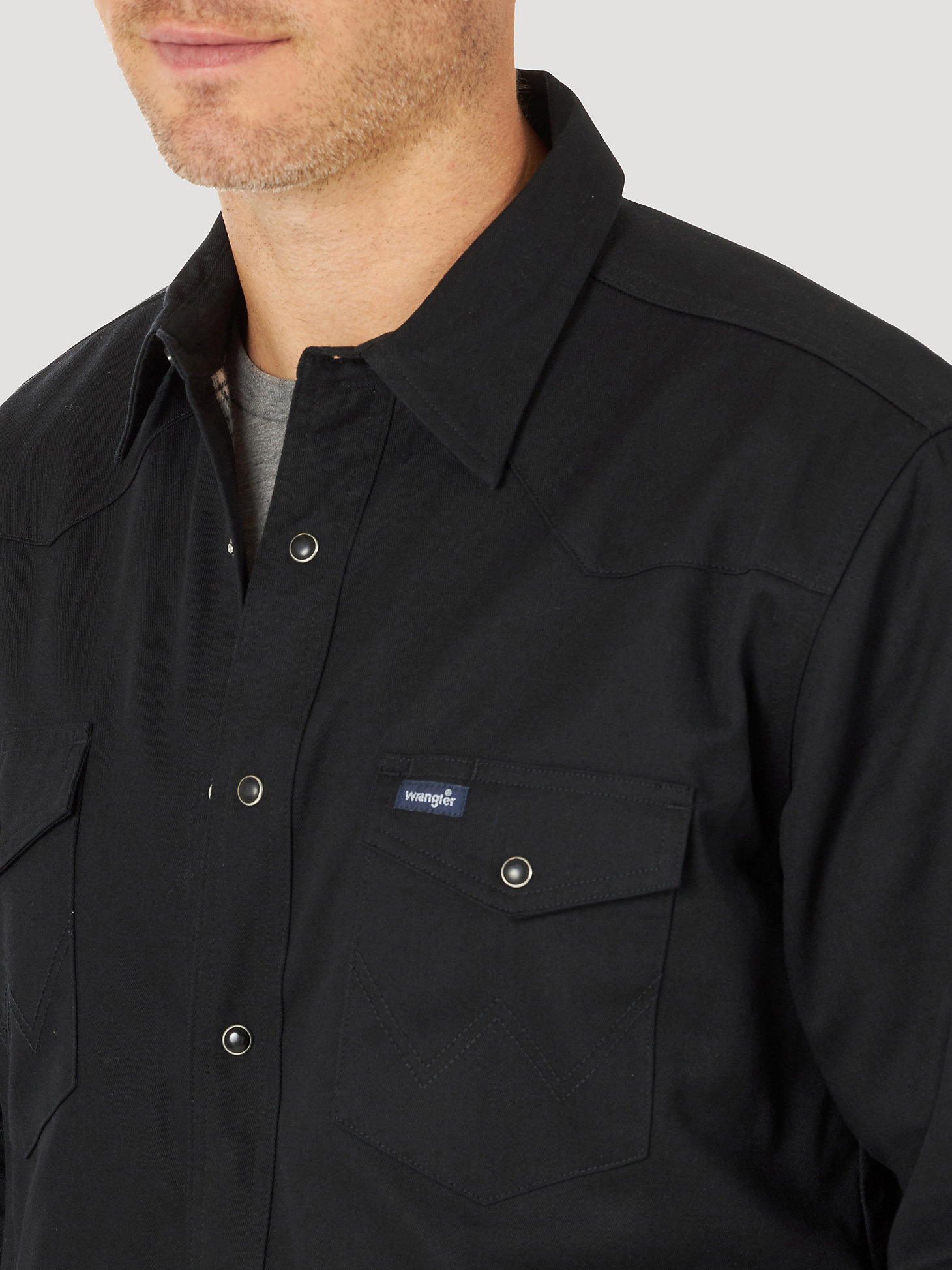 Men's Wrangler® Long Sleeve Flannel Lined Solid Work Shirt in Black/Burgundy alternative view 5