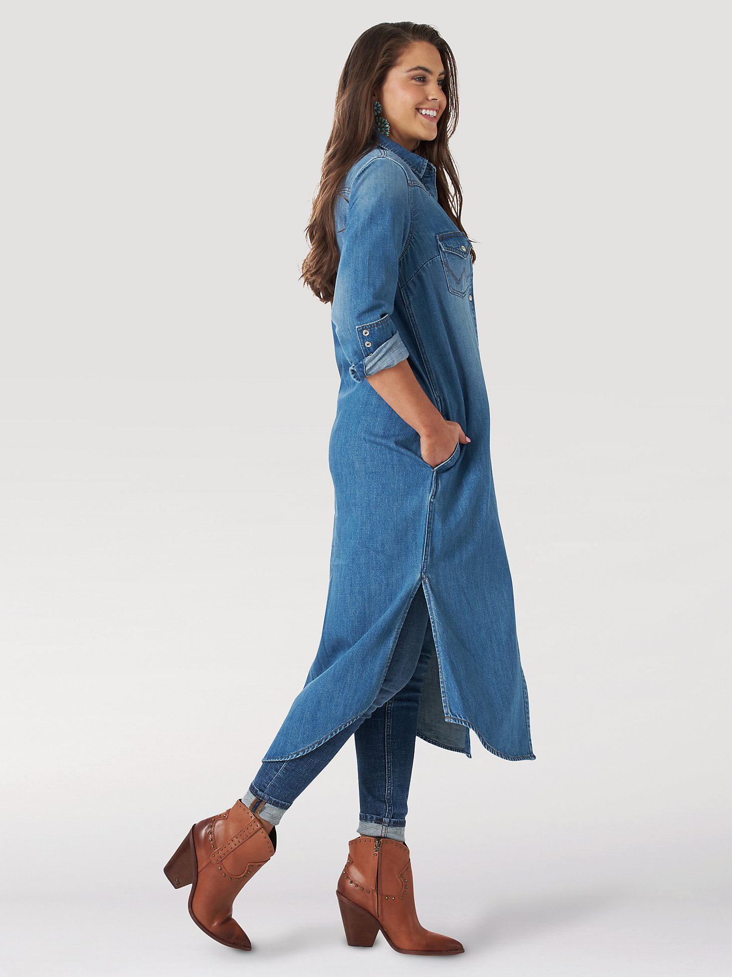 Women's Wrangler Retro® Long Sleeve Denim Midi Dress in denim alternative view 5