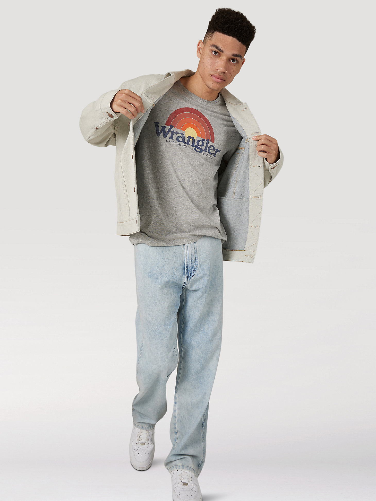 Men's Wrangler Sunrise T-Shirt in Grey alternative view 4