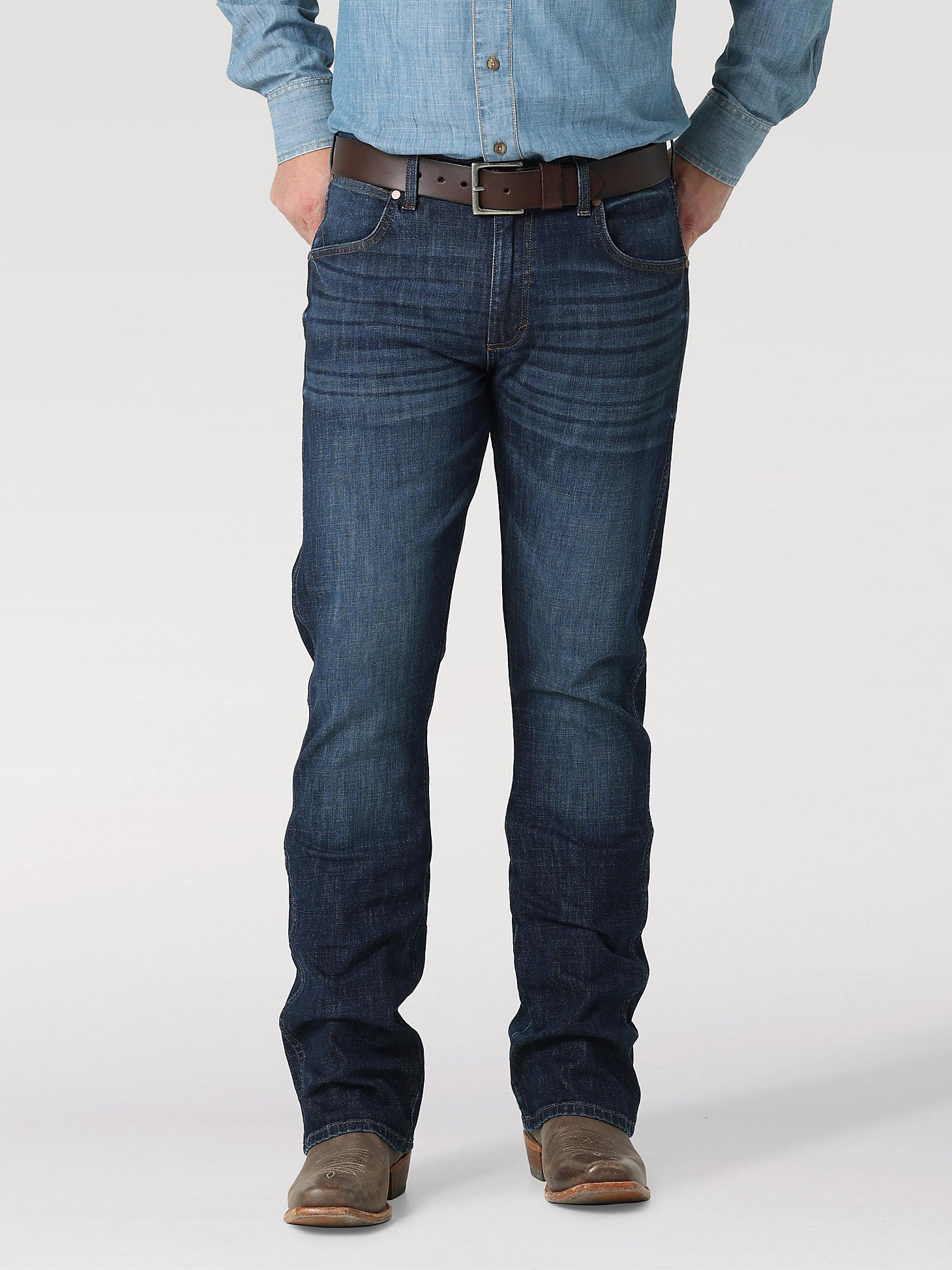 Men's Wrangler Retro® Slim Fit Bootcut Jean in Merriam alternative view 1