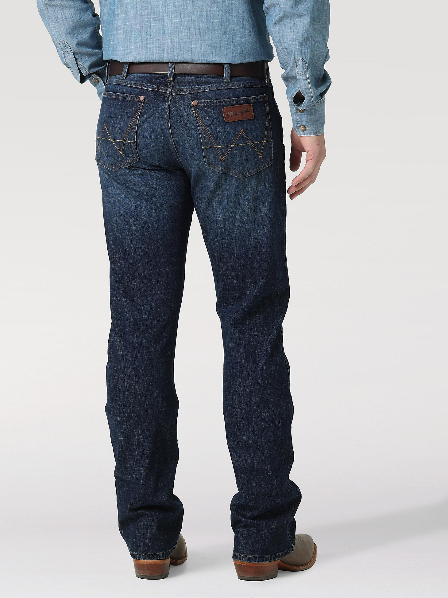 Men's Wrangler Retro® Slim Fit Bootcut Jean in Merriam alternative view 2