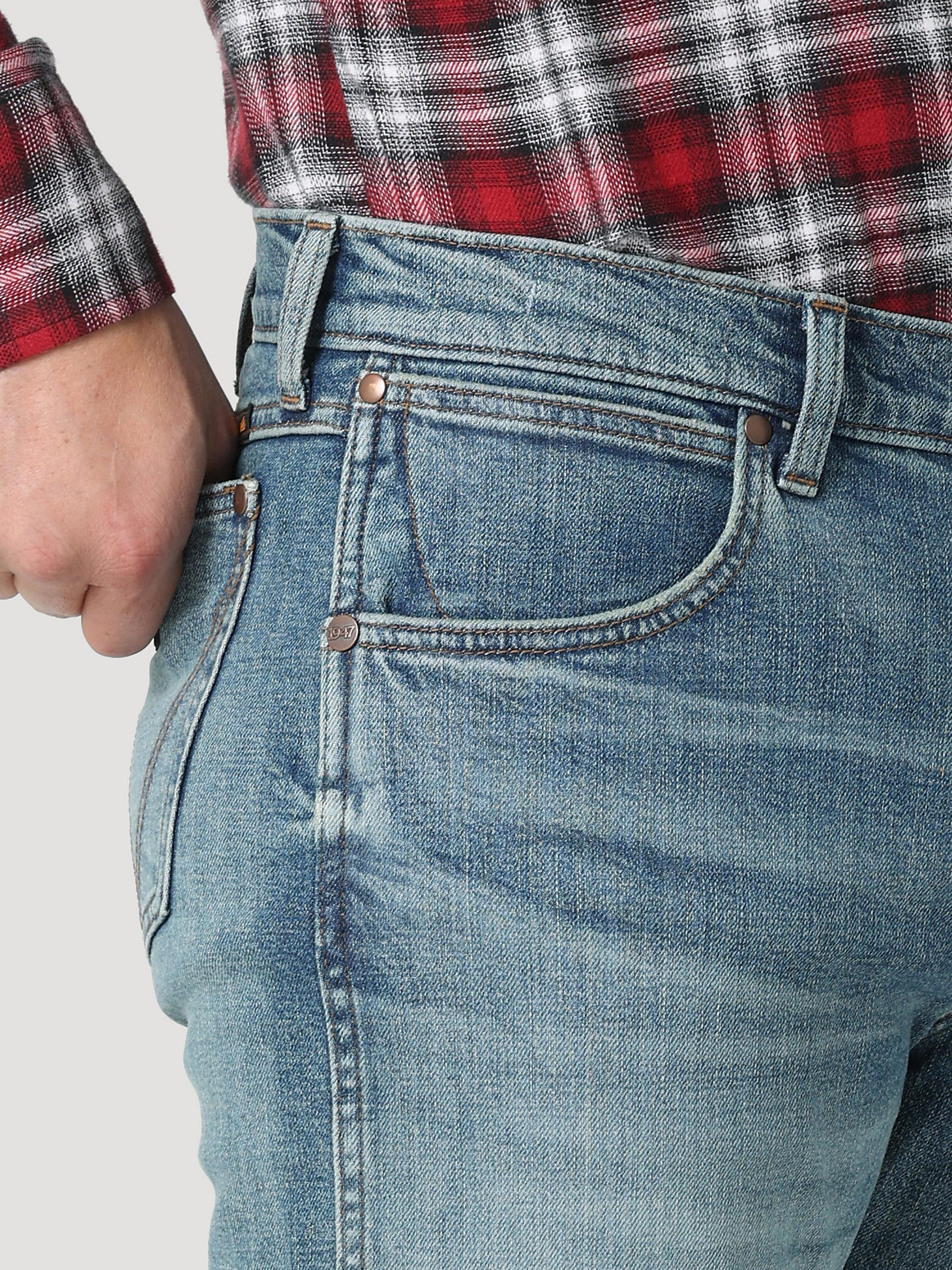 The Wrangler Retro® Premium Jean: Men's Slim Boot in Valley alternative view 4