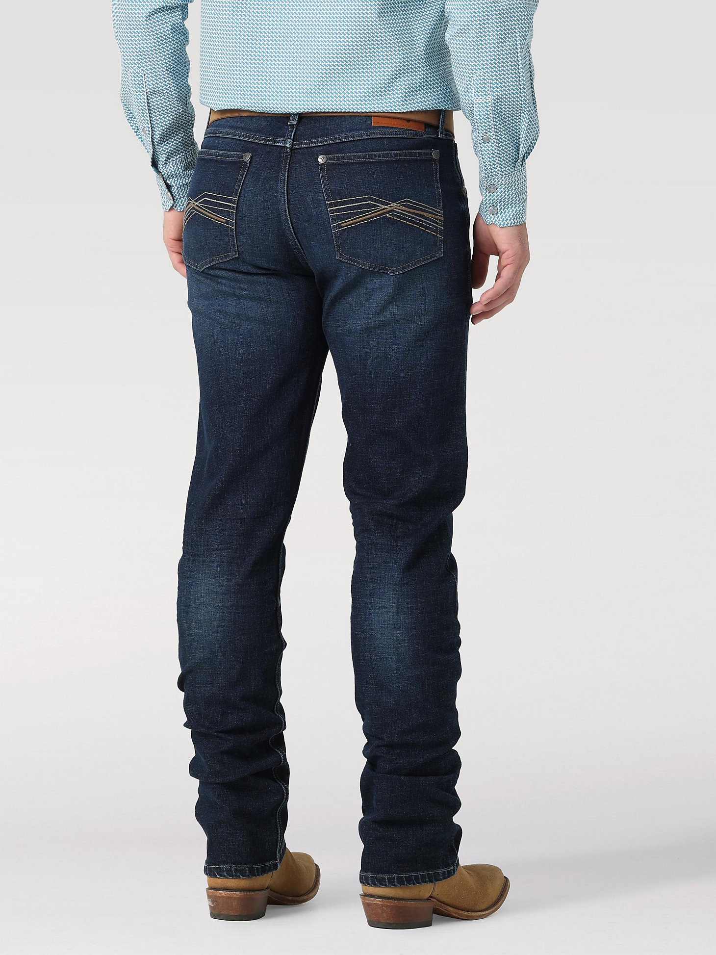 Men's Wrangler® 20X® No. 44 Slim Fit Straight Leg Jean in Dawn alternative view 2