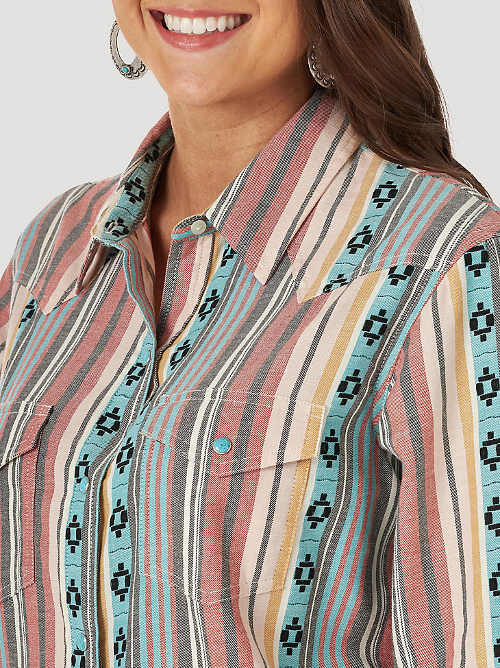 Women's Wrangler Retro® Long Sleeve Boyfriend Fit Snap Shirt in multi alternative view 3