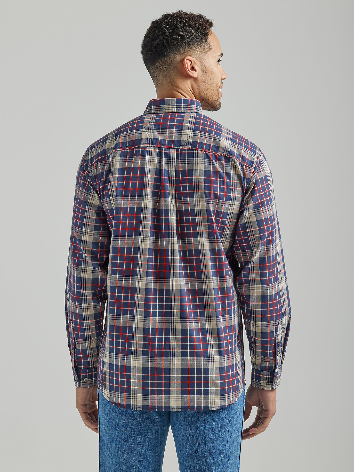 Wrangler Rugged Wear® Long Sleeve Easy Care Plaid Button-Down Shirt in Dallas alternative view 1