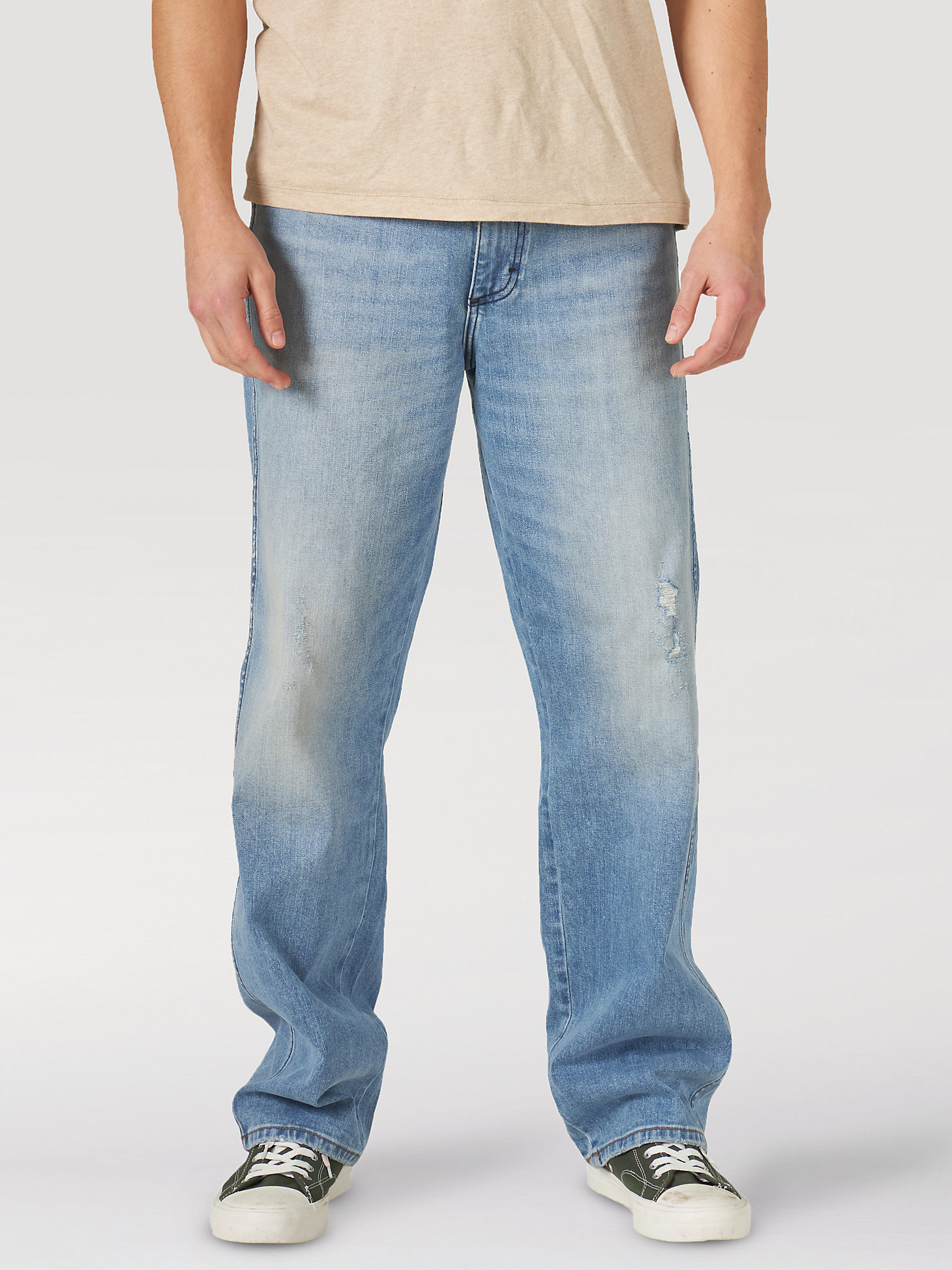 Men's Wrangler® Heritage Redding Loose Fit Jean in Sunshine Blue alternative view 10