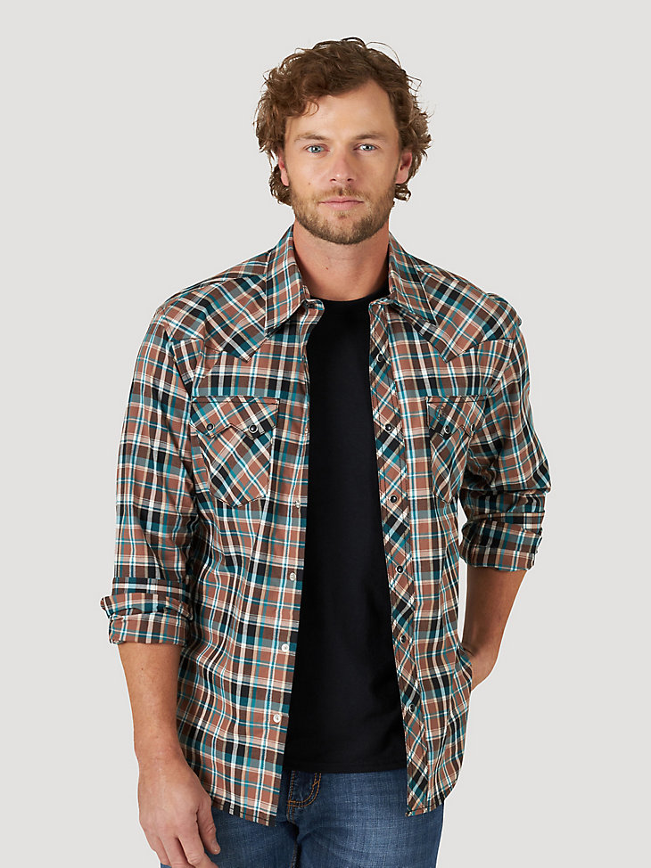 Men's Wrangler Retro® Long Sleeve Sawtooth Snap Pocket Western Shirt in Terra main view