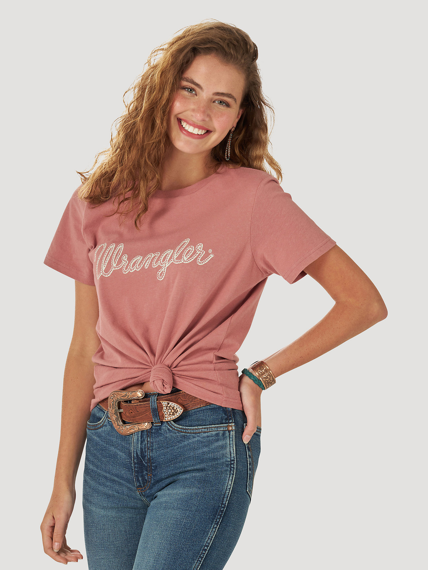 Women's Wrangler Retro Short Sleeve Rope Logo Tee in pink alternative view 1