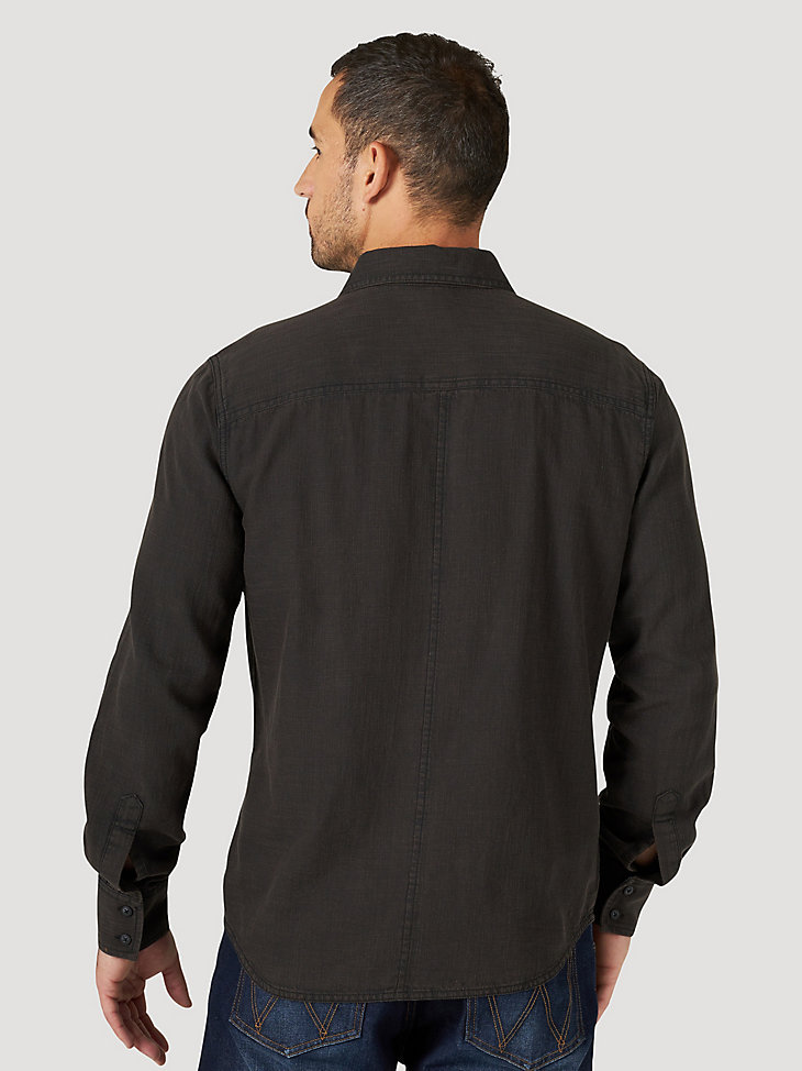 Men's Wrangler Retro® Premium Long Sleeve Button-Down Solid Shirt in Moonless Night alternative view 4