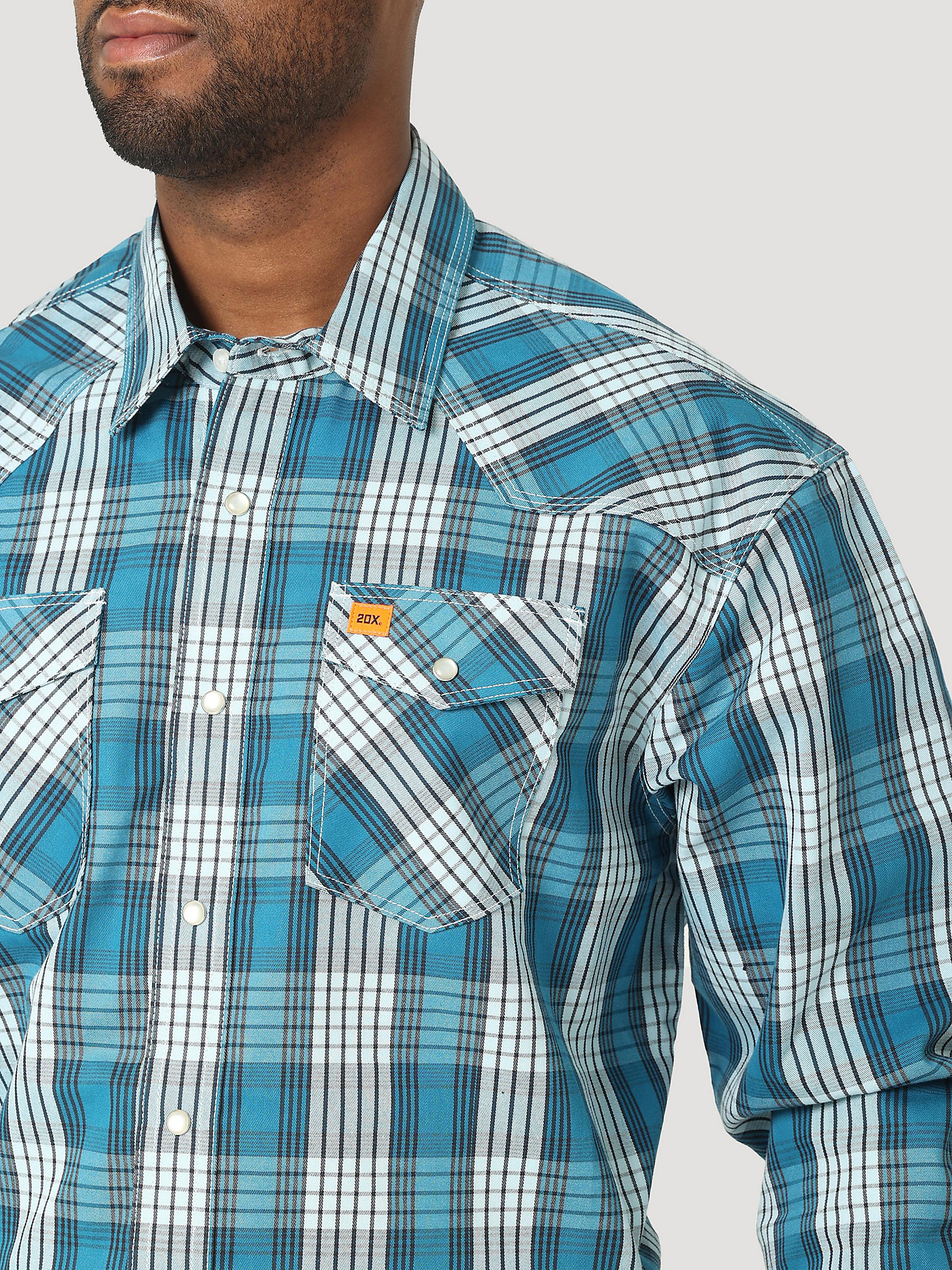 Men's Wrangler® 20X® Fire Resistant Long Sleeve Western Snap Plaid Shirt in Aqua alternative view 2