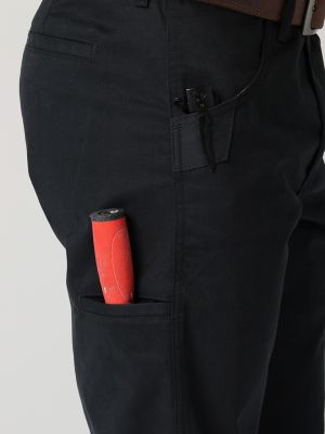 Wrangler Workwear Relaxed Straight Pant in Jet Black