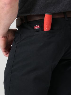 Wrangler Workwear Relaxed Straight Pant in Jet Black alternative view 5