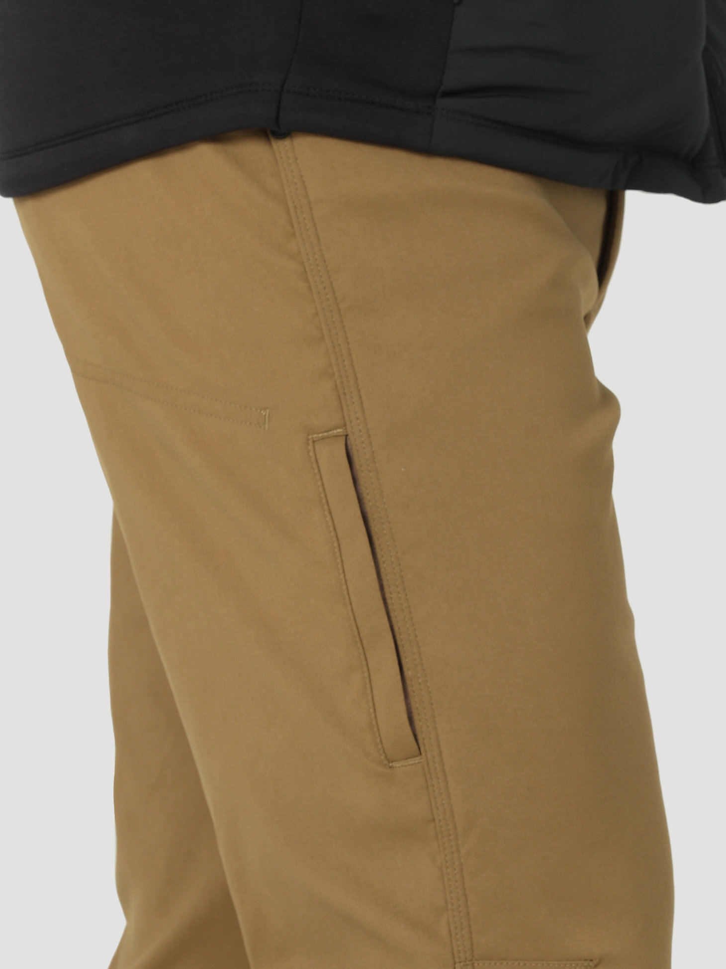 ATG by Wrangler™ Men's Fleece Lined Pant in Kangaroo alternative view 7