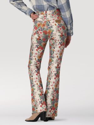 Women's Westward Floral Print Jean | The Monarch Look | Wrangler®