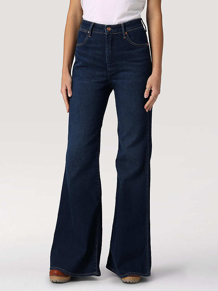 Women's Wrangler® Wanderer 622 High Rise Flare Jean in Dark Wash alternative view 5