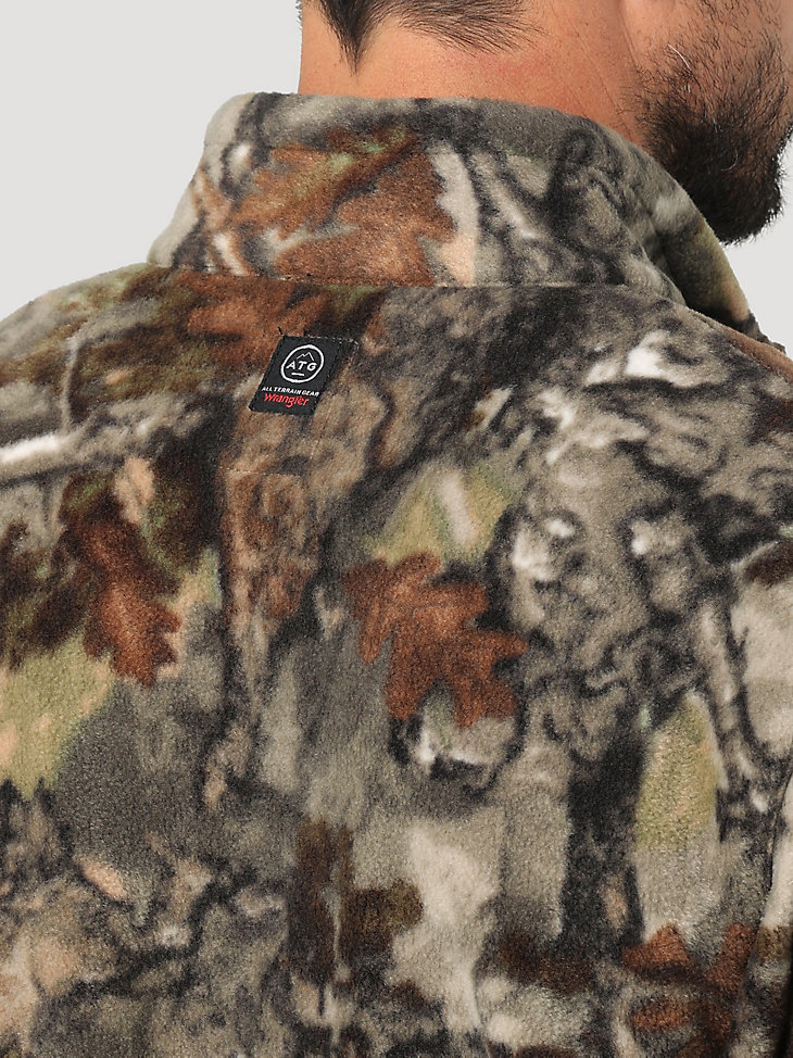 ATG Hunter™ Men's Fleece Jacket in Warmwoods Camo alternative view 4