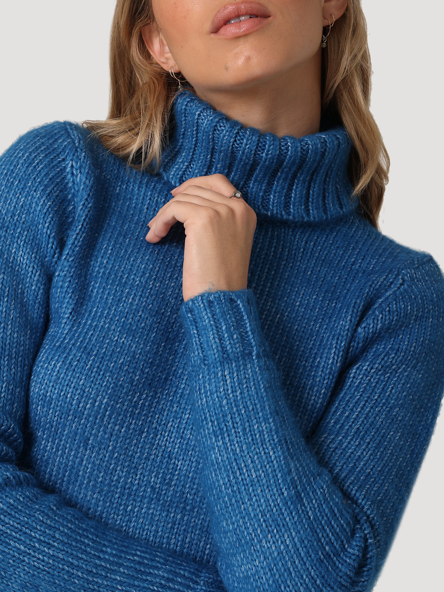 Women's Plush Sweater in Daphne Blue alternative view 2