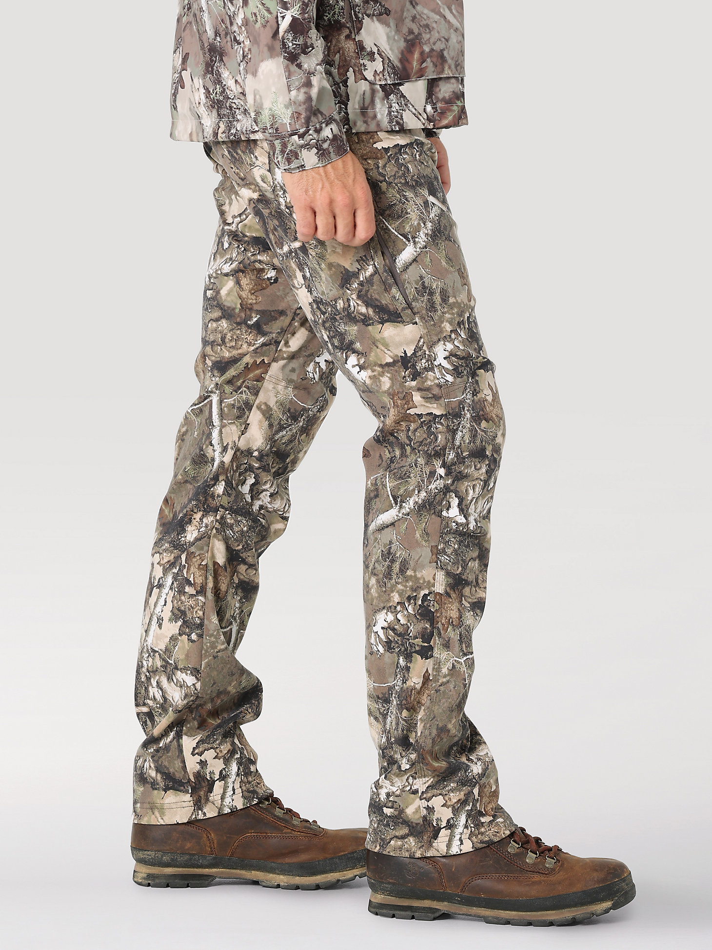 ATG Hunter™ Men's Fleece Lined Utility Pant in Warmwoods Camo alternative view 3