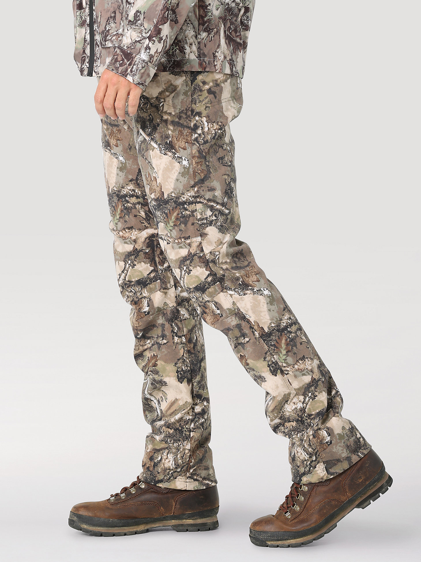 ATG Hunter™ Men's Fleece Lined Utility Pant in Warmwoods Camo alternative view 4